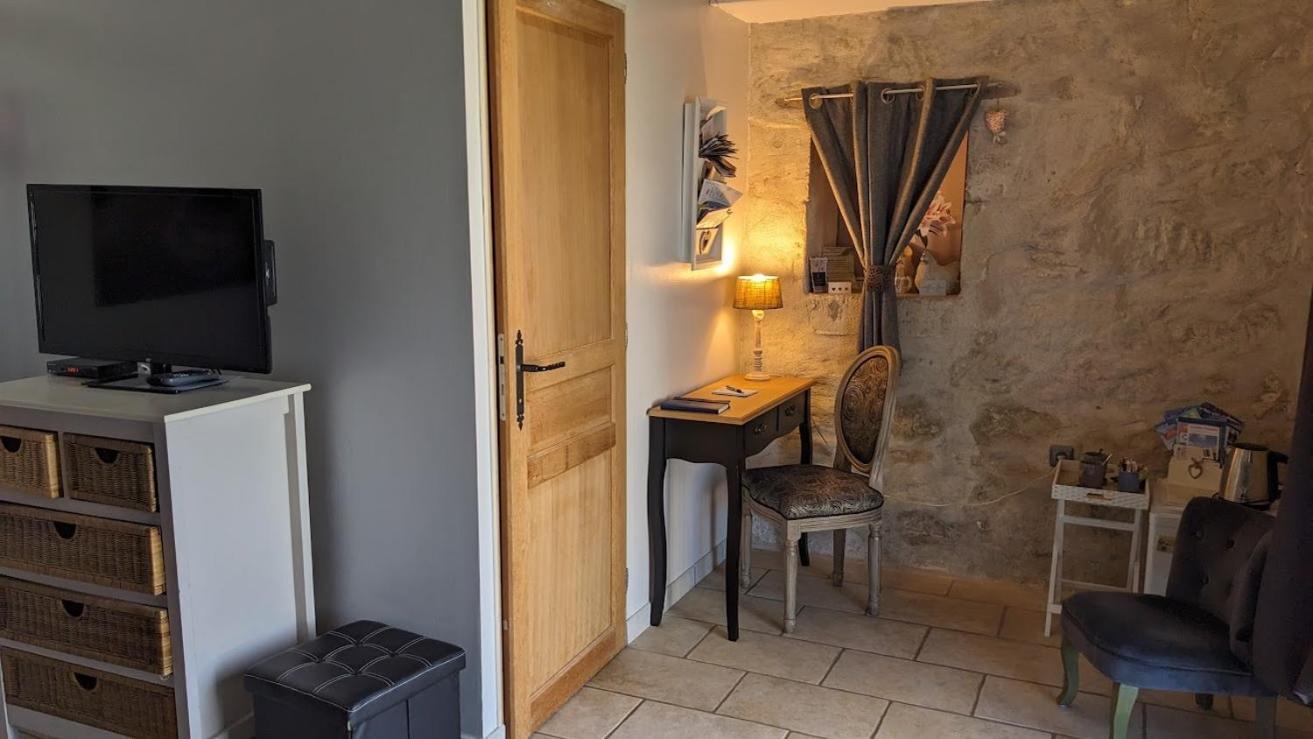 Hotel Domaine Les Feuillants Crouzilles Zimmer foto